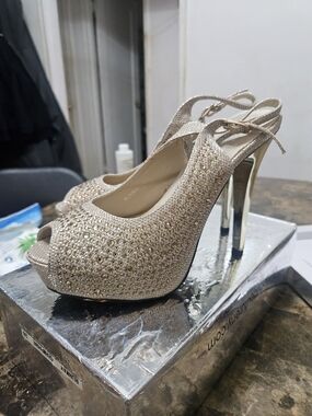 chic Gold Glitter Crystal Peep-Toe Slingback Heels